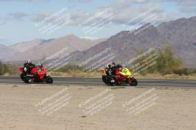 media/Nov-16-2025-Race Pace (Sun) [[8c5fa54630]]/Non Verified Riders (1st 20 Minutes)/3-Turn 3 Inside (11am)/